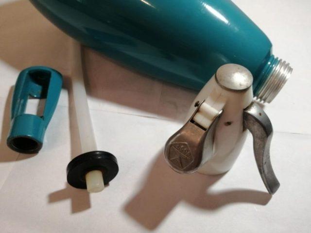 Сифон для газирования воды: какой лучше выбрать, как работает, инструкция
